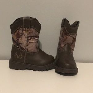 Realtree Outfitters Camo Boots